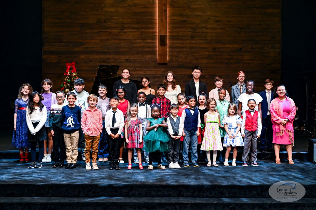 laapatweets's tweet image. A huge congratulations to all of our River Ridge School of Music &amp;amp; Dance musicians who presented 7 Christmas Concerts this past weekend!  Amazing work!

 #musiclessonsforkids #christmasconcerts #neworleansmusiclessons #holidayfun