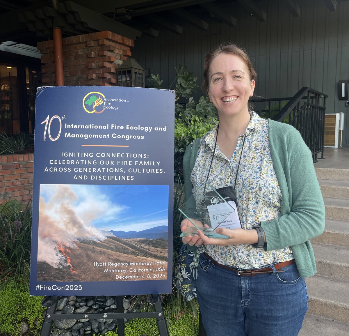 Rachael just received the AFE 2023 Early Career Award for her many outstanding contributions to fire science. No one is more deserving of such an honour! Congratulations @Rachael_H_Nolan!

#FireCon2023 @fireecology