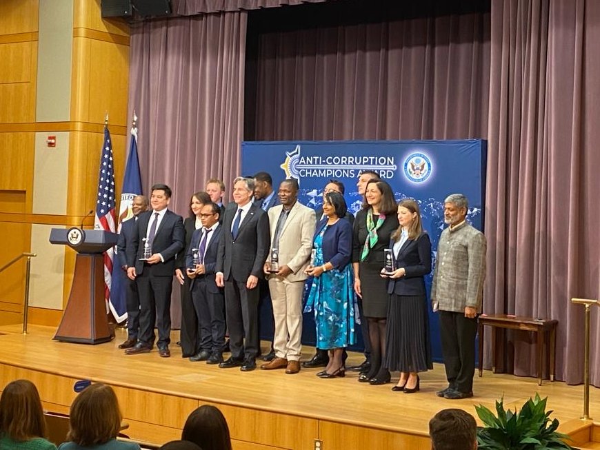UnderSecStateJ's tweet image. Honored to join @SecBlinken &amp;amp; @StateINL at the #ACCA2023 ceremony recognizing the work of Anti-Corruption Champions from around the 🌎. The fight against corruption is a collective effort and the 🇺🇸 is committed to working with those shining a light on corrupt behavior.