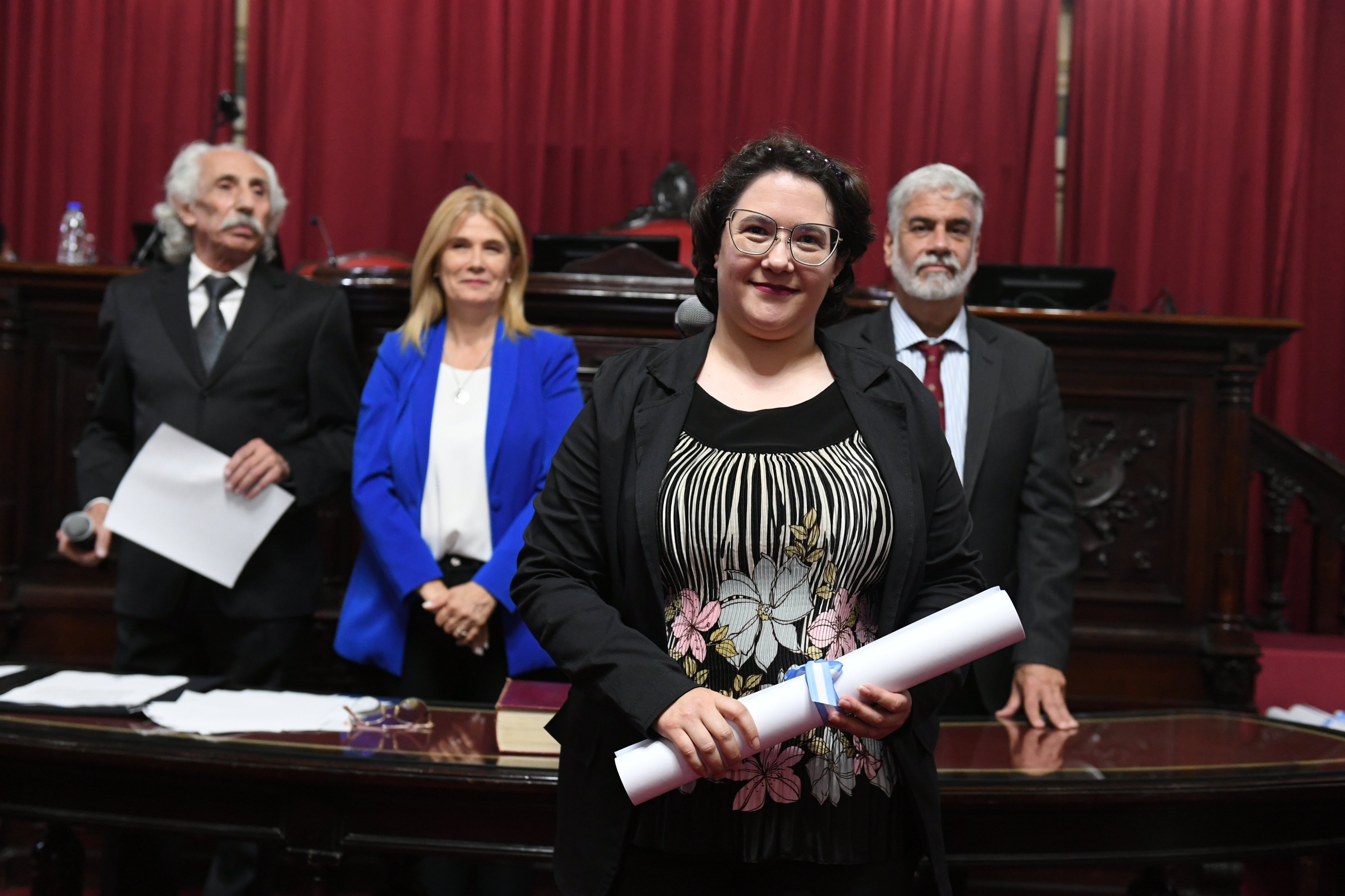 La senadora bonaerense Betina Riva recalaría en el bloque de Carlos Curestis. 