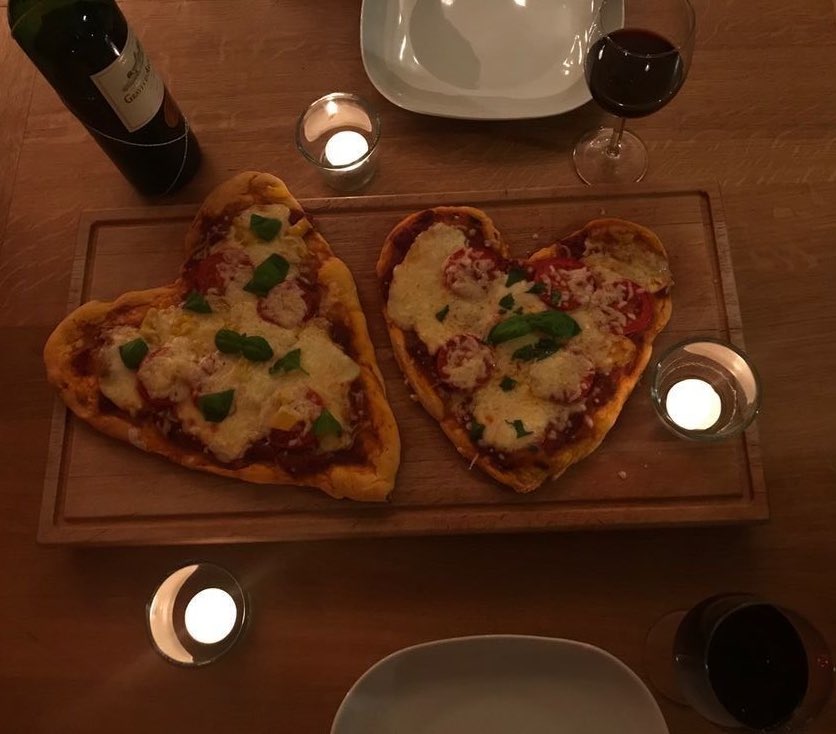 heart shaped pizza <3