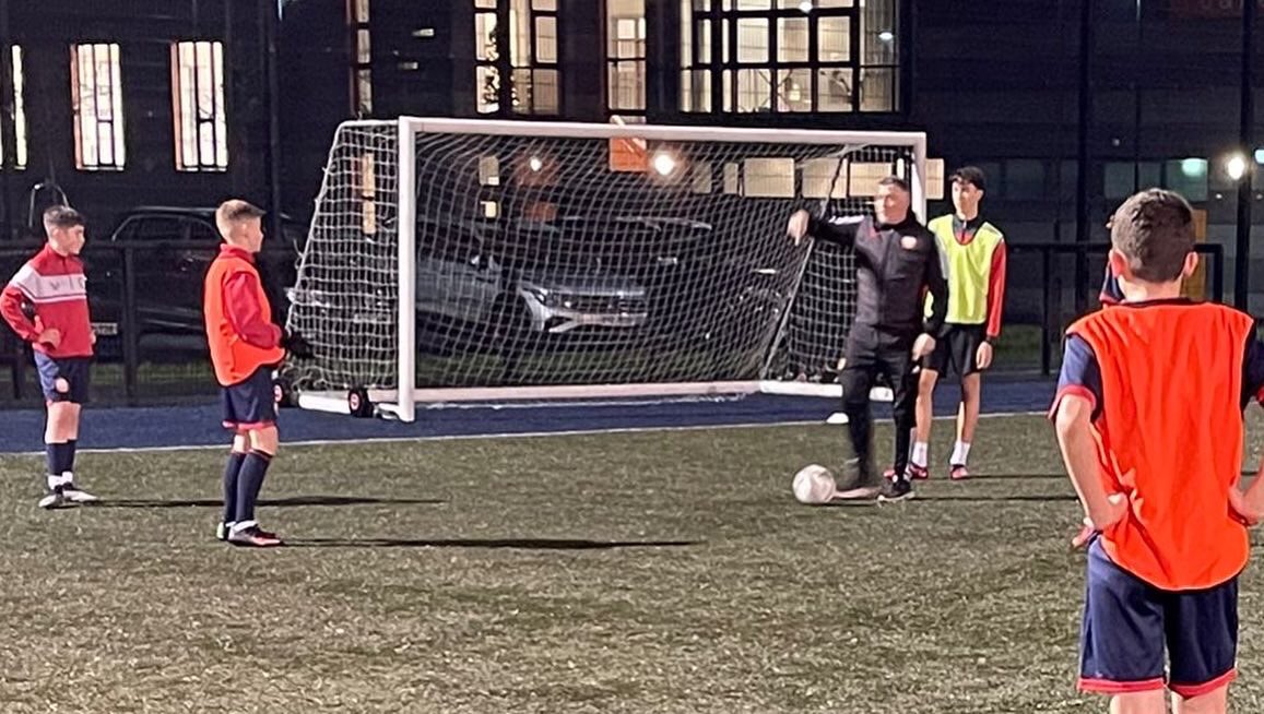 PortadownFCYth's tweet photo. ⚽️ Development ✨ Nights ⚽️
•
From the beginning of September, the players within Portadown Youth have benefitted from extra development nights laid on by their Phase Leads. 

These groups of players have ranged from the oldest 2008 players right down to the youngest 2017 squad https://t.co/1A511TjtRS
