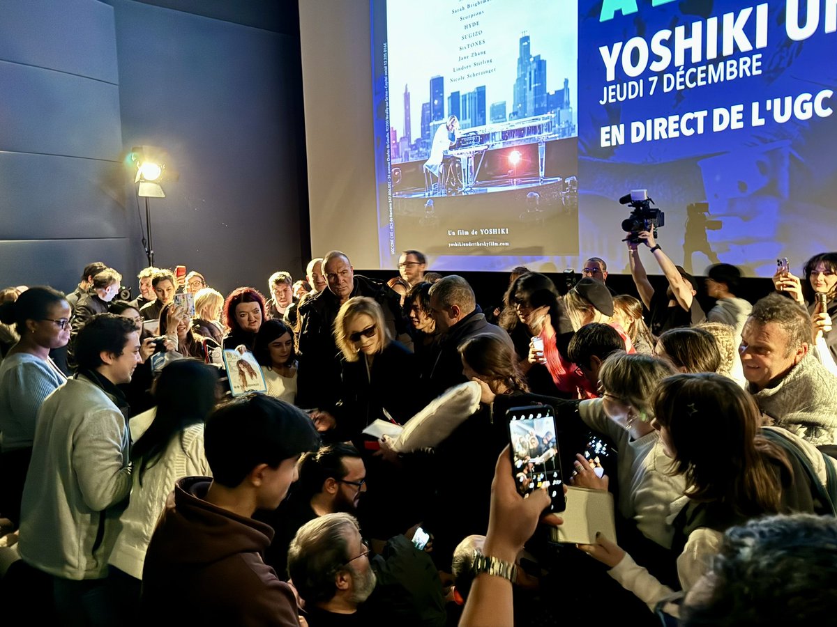 Nice evening watching Under the Sky movie in Paris with the presence of @YoshikiOfficial. Wanna already see (and listen) to it again! Wouldn’t think my hometown @VilledeNancy would be mentioned in the Q&A 😃 Also noticed the very special thanks to @Benioff in the end credits 😁