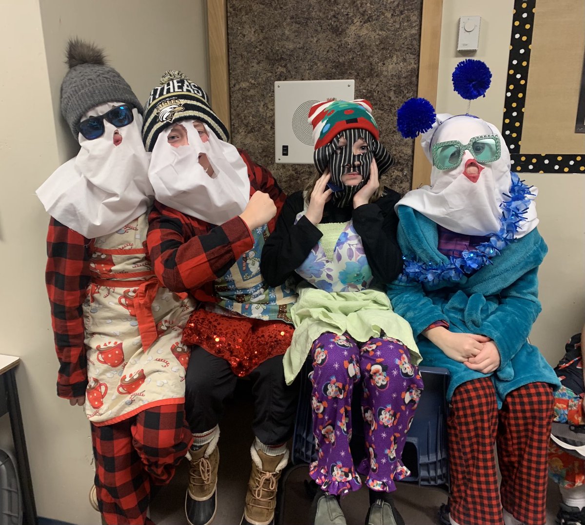 Alison Moore tweet media