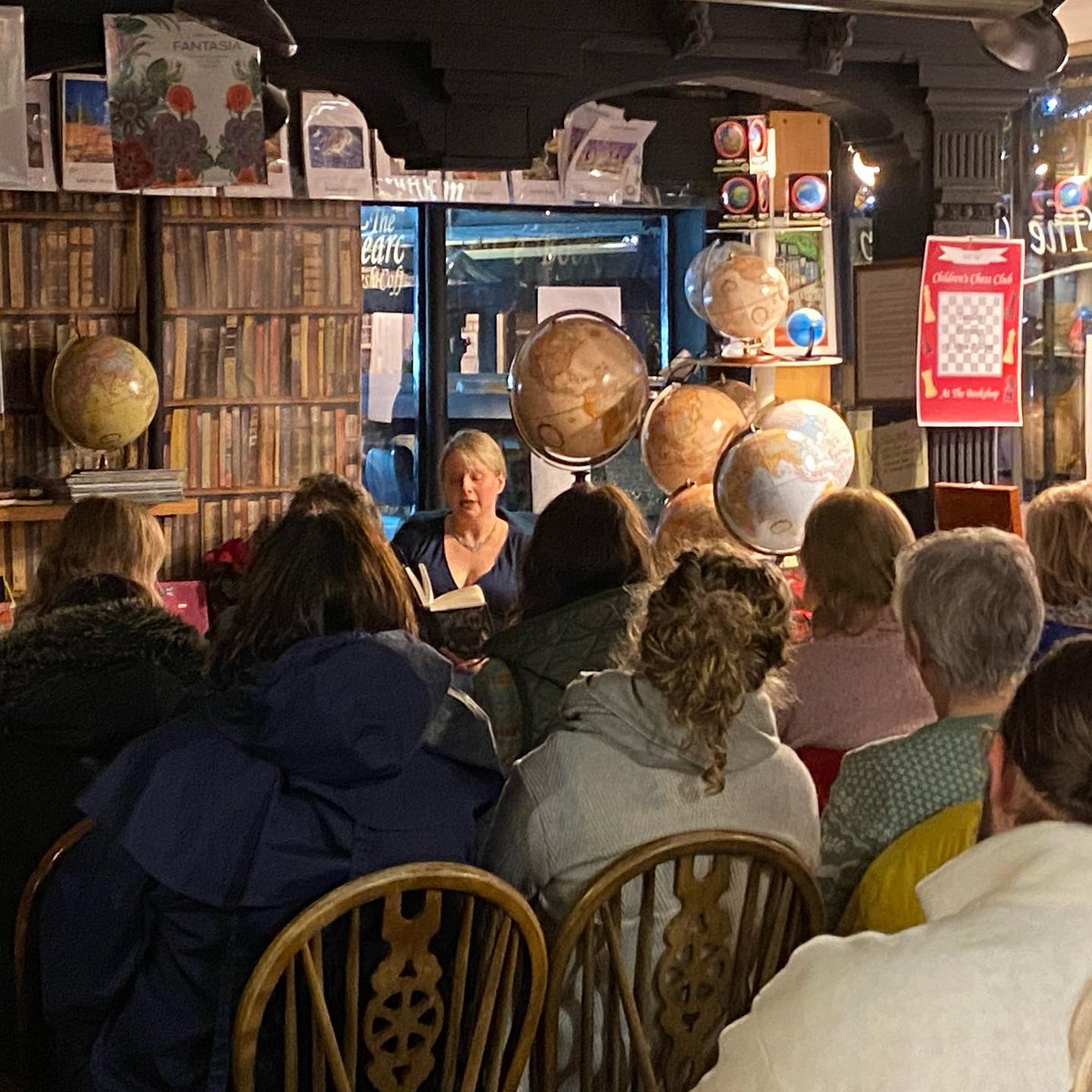 Ghost stories in The Bookshop with the wonderful Bridget Collins @Br1dgetCollins Mulled wine, dim lights, evocative writing about…Ghosts #ghoststories #writers #bookshopevents #whatsoneastgrinstead #littlebrownpublishers #winterspirits Proof positive that Bridget is now GLOBAL.