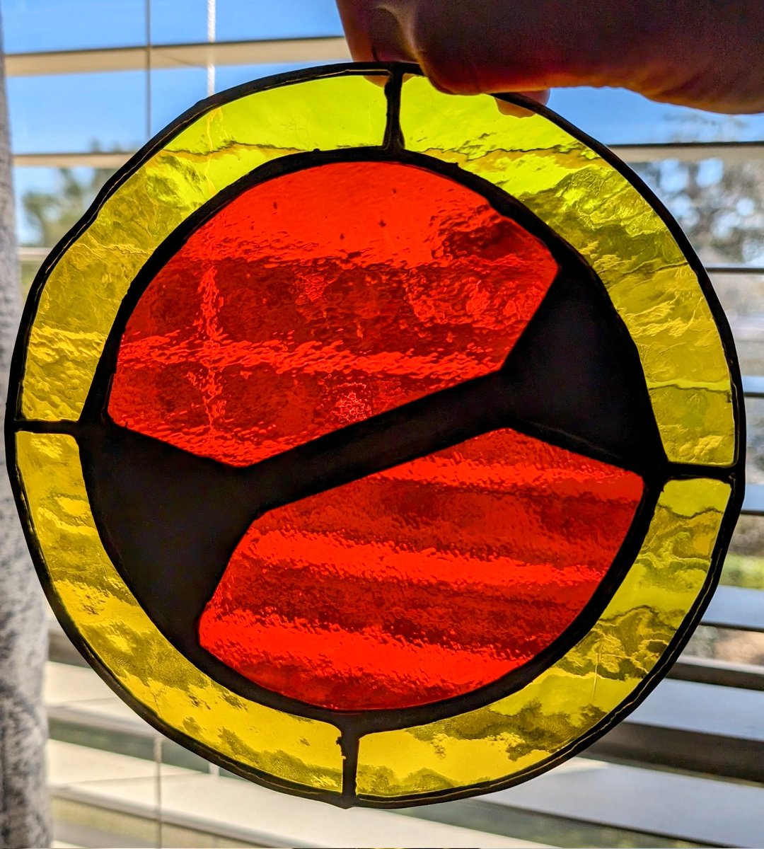 MacKellam's tweet image. Anniversary gifts this year from @sweets_geeks!💙
She's a cake decorator and currently learning stained glass. I dunno if I have the heart to "delete" those cupcakes.🥴

@MegaMan #MegaMan #Cupcakes #BattleNetwork