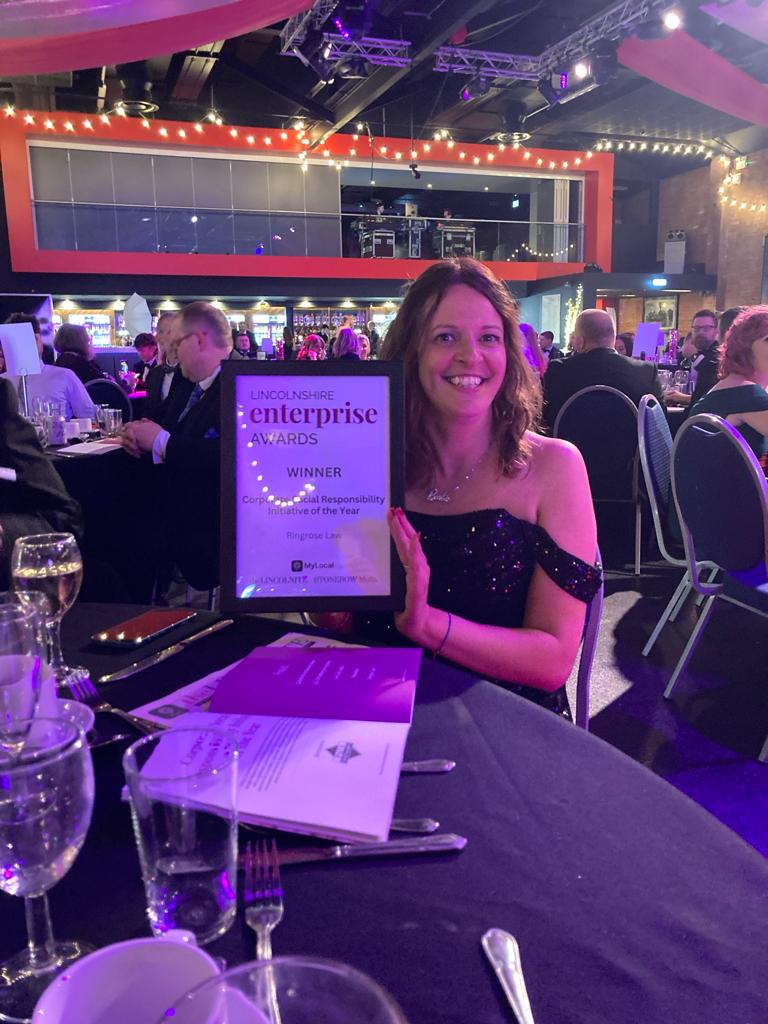 Alex Bennett tweet media