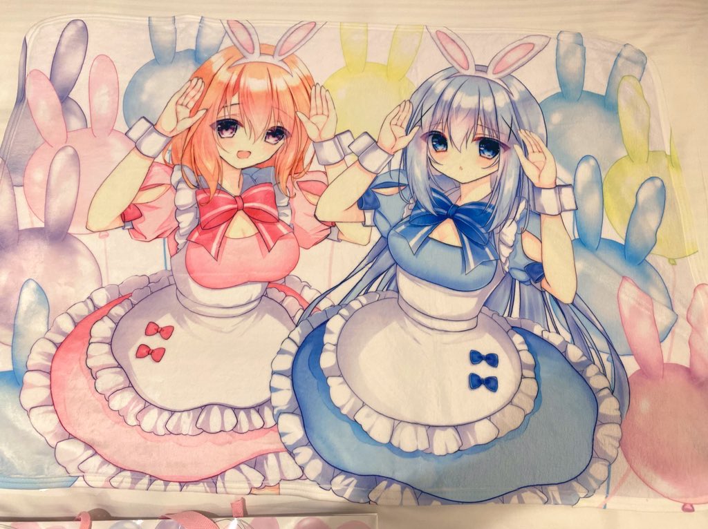 C101のこちらのセットの在庫が、心折れた程在庫があります_:('ཀ`」 ∠):
今回の冬コミで3500円とありますが、会場特価で頒布予定です。
石油王の方々本当によろしくお願い致します🙇‍♀️
もふもふブランケット入りだよ…!!! 