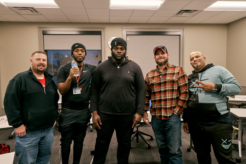 NussbaumTrans's tweet photo. We're excited to welcome Paul, Kay Jay, Isaac, Bill, &amp; Elvin to the #NussbaumFamily! Let's make them feel at home and help out however we can. 🤗 

#DriverOrientation #DriveNussbaum https://t.co/mq3avlYhQC