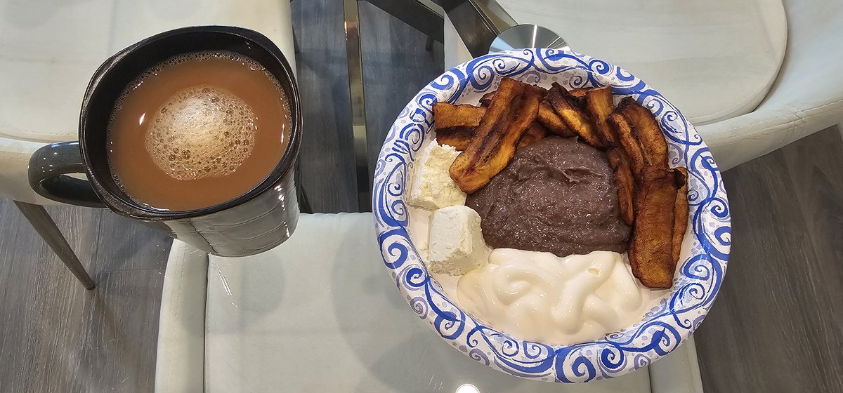 If you know, you know!! This breakfast but I'm coolious having it for lunch!! 🤣🤣
#latino #latinfood #comidalatina #desayuno