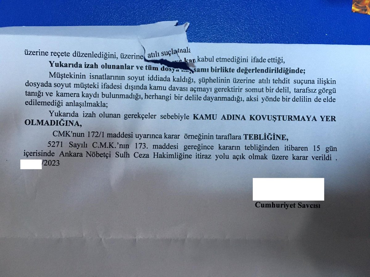 ANKAHED's tweet photo. Beyaz kod sözel şiddet sonrası kanıt yok diye kovuşturmaya yer yok deniyor.  Hekim beyanı esas alınmıyor. Biz şiddette maruz kaldığımızda hukuk koruyamıyorsa bizi kim koruyacak? #sahipsiziz @AHEF2008 @saglikbakanligi @drfahrettinkoca @adalet_bakanlik @EmniyetAnkara https://t.co/36ouyXt1So