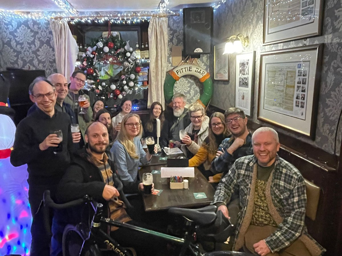 Meeeeerrryyy Christmas from all of us in Aberdeen Archaeology! Fun and creative research away day, followed by a festive drink - then pizza, then bowling! 🎅🏼 🎄 🦌