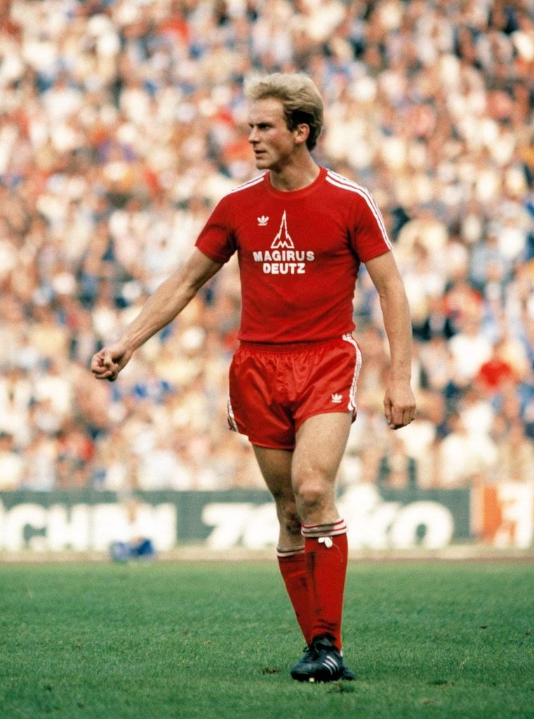 SUPERB FOOTY PICS tweet media