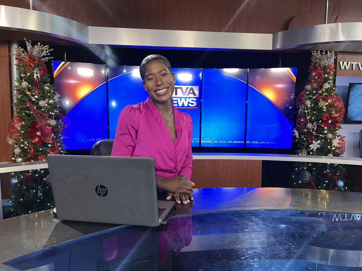_AveryChristina's tweet photo. 1 Thessalonians 5:16 - “Rejoice evermore. Pray without ceasing.”

Wednesday, December 6th marked my 1 year anniversary of being a multi-media journalist/reporter for WTVA 9 News. All I can say is that I am BLESSED🙏🏾! https://t.co/JenA2aTYRB