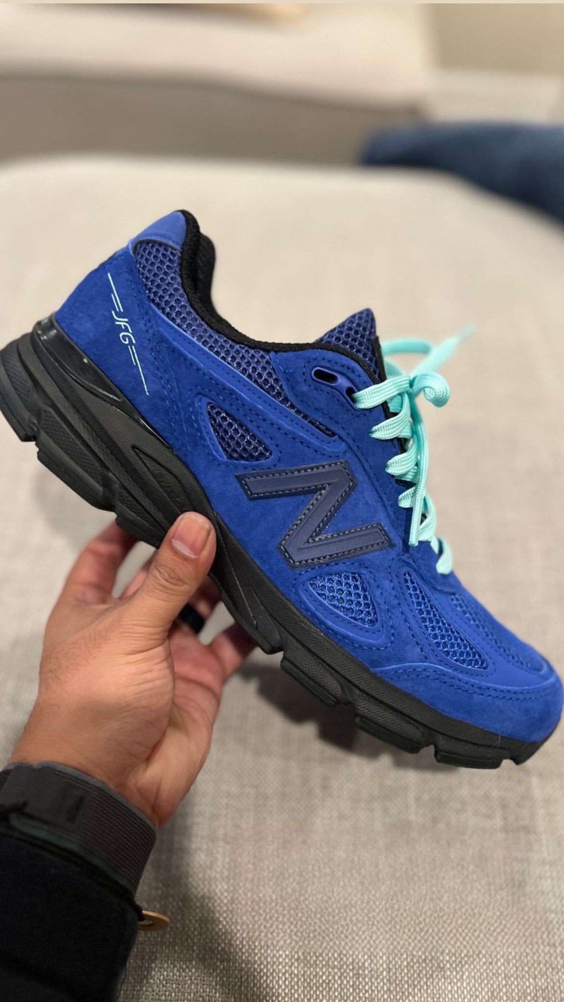 New balance hotsell 99v4 blue