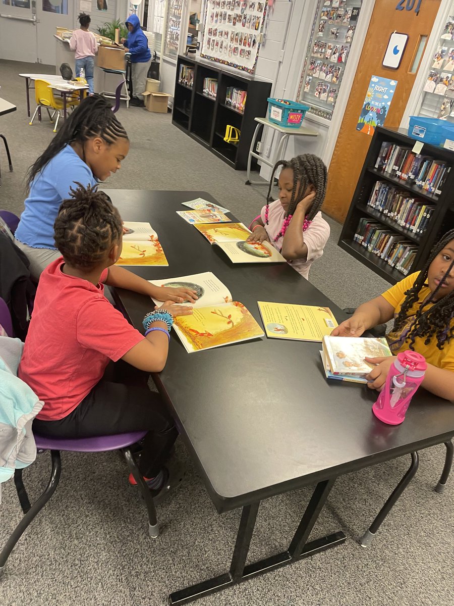 Support from our community is critical to our success! We are grateful to the <a href="/JuniorLeagueILM/">Junior League ILM</a> for supporting Cape Fear Kids Get Books. All K-2 students received two books to add to their home libraries. #LearnThriveSoar #LearnThriveROAR