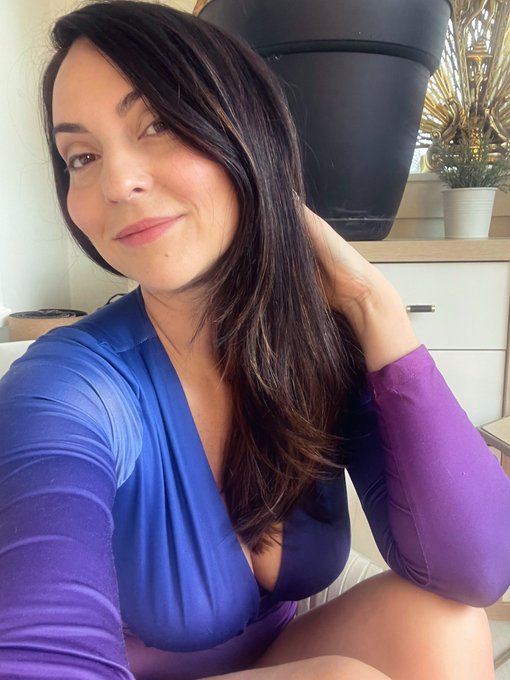 Cam calls happening NOW! 😊 $75 for 15 min or less. Today&rsquo;s fit- a blue and purple, short, tight dress