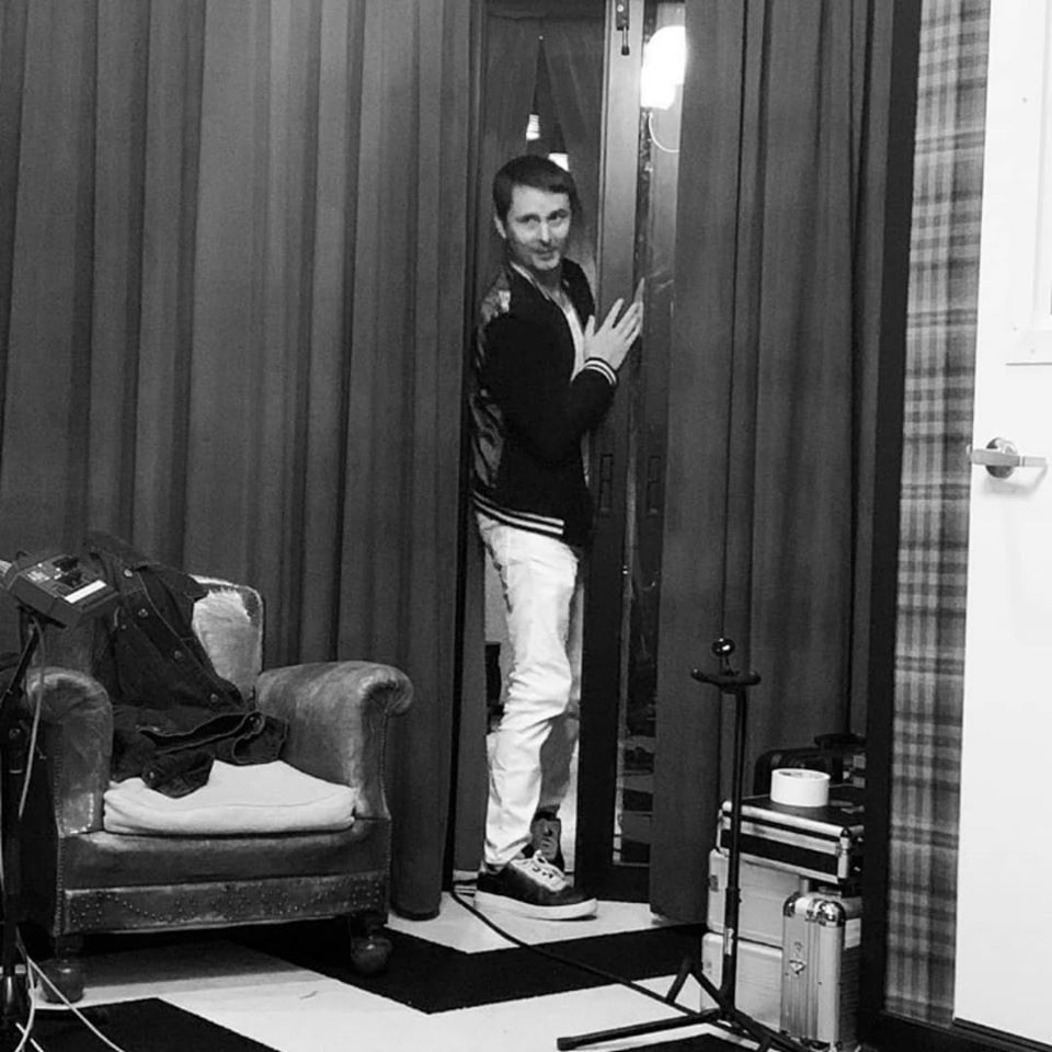 maria_nero's tweet photo. Dec 7 2019 #JadedHeartsHistory
@thejadedheartsclub gave us a sneak peek inside the studio for Day 6 recording of their album 
#TheJadedHeartsClub
#MattBellamy #NicCester https://t.co/FBJtTA69YF