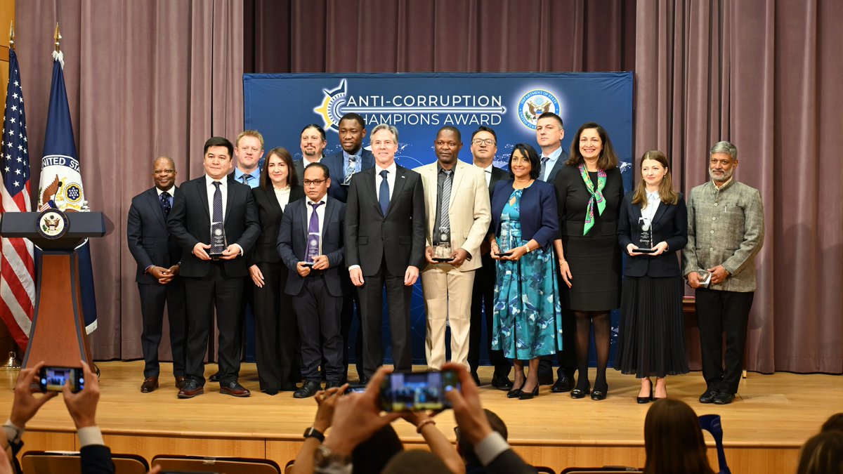 StateINL's tweet image. The determination of the 11 #ACCA2023 recipients inspires us all. Their commitment to greater transparency, accountability, and integrity for all communities, civil society, private sector, and government entities spurs global progress. Congratulations! 🥳#NoToCorruption