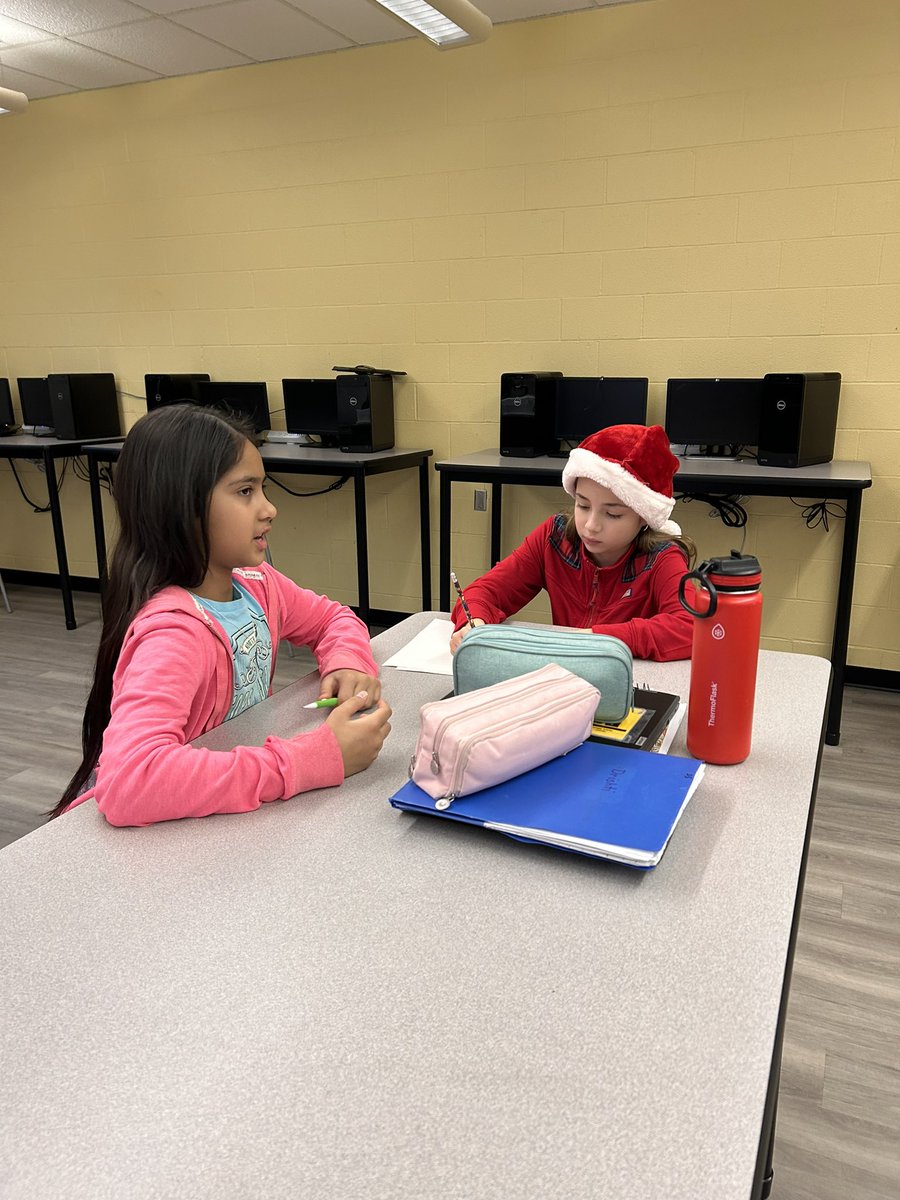 Linda Weaver tweet media