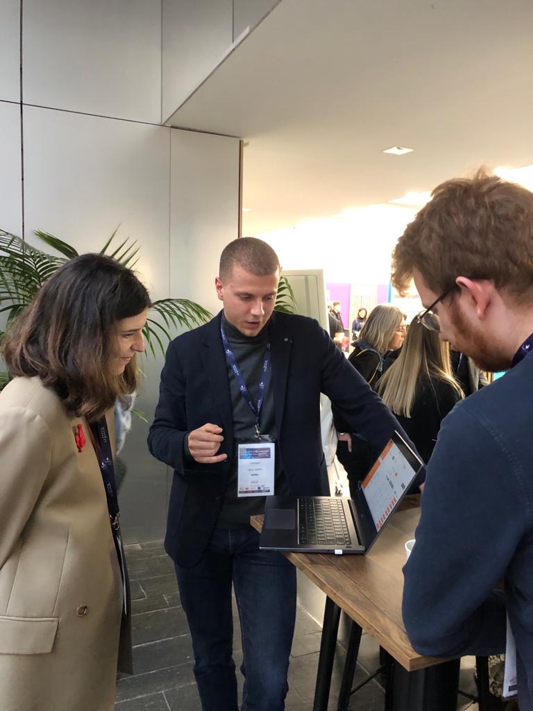 ClaraChappaz's tweet photo. C'était un immense plaisir de saluer tant de beaux porteurs de projets : #OscarLandry d'#Hunel lauréat #Tremplin, @jc_agriloops d'@agriloops, lauréat #Agri20, @bonnot_justine de @wedolow, DeepTech, et #PaulineLorin de @Purecontrol qui utilise l'IA en faveur de l'environnement ! https://t.co/RijRmUudXl