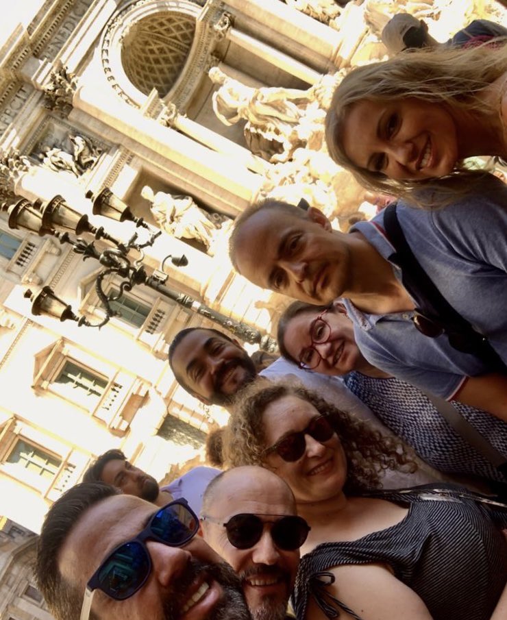 coroTLVictoria's tweet photo. Con uno de los recuerdos más especiales y emocionantes que guardamos ( no todos los días se canta en San Pedro) celebramos el día del
#OrgulloBarroco ♥️

Viva Bernini🙌🏼🙌🏼🙌🏼🙌🏼 https://t.co/XVRQX6sfnZ