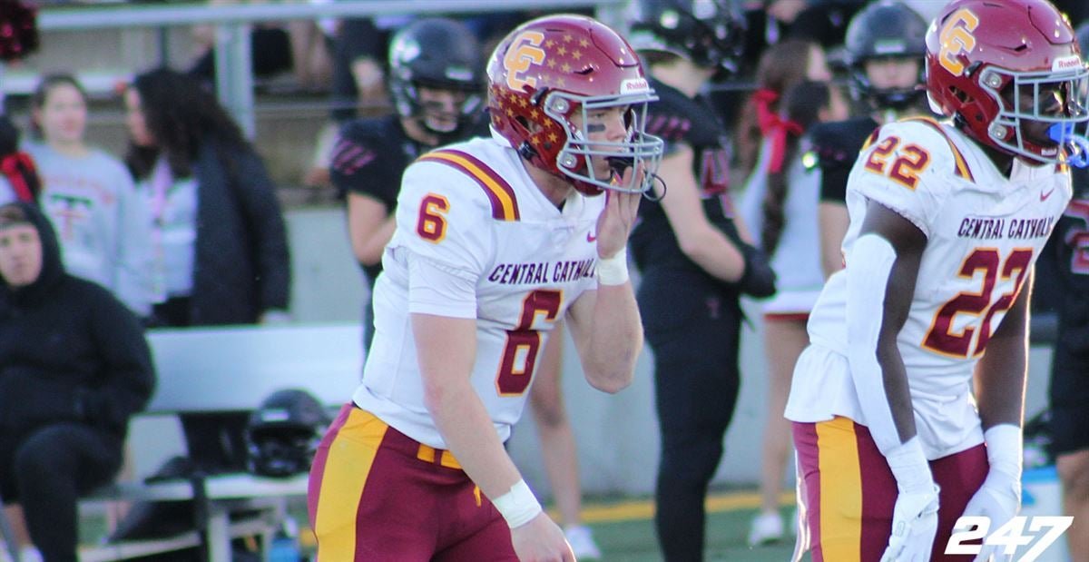 Portland (Ore.) Central Catholic quarterback Cru Newman is fresh off his second state title in three years and he's hoping to find the perfect match for his skill set after another dominant season for the Rams 247sports.com/Article/after-…