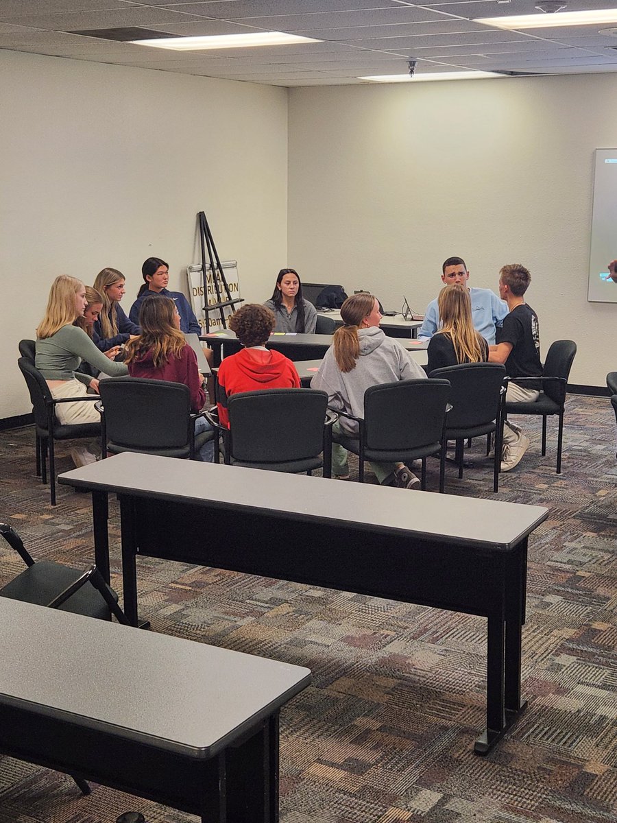 HHSathleticsAZ's tweet photo. Horizon's student-athletes working hard to create Horizon Athletics mission statement and brand. Proud to bring together a diverse group of athletes to create a lasting culture. Thanks to Positive Coaching Alliance for facilitating. Go Huskies!!! https://t.co/jKmNLY1yXR