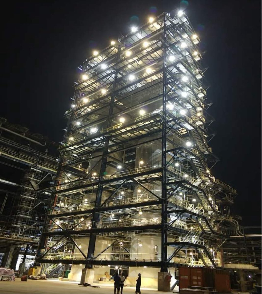 mohtech4's tweet image. It is surely a new dawn for Nigeria as Dangote refinery receives tonight the first crude oil supply from the NNPCL. 

This is surely going to be turning point for Nigeria’s economy