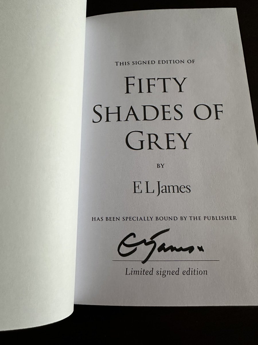 Giveaway - signed hardback copy of #FiftyShadesOfGrey by @E_L_James RT and follow for a chance to win. US shipping only. International winner has option to pay shipping. Closes Sun 12/10