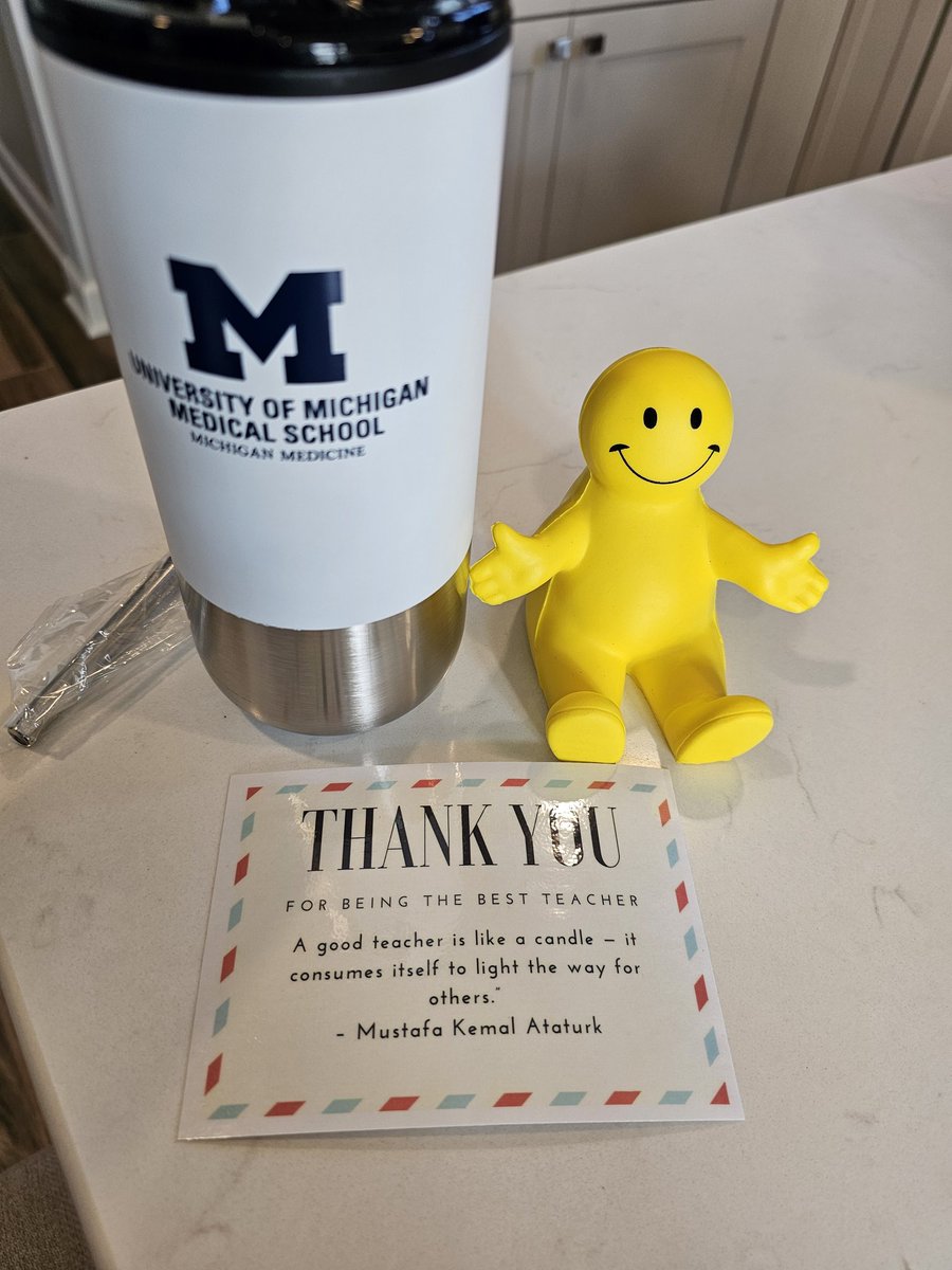 RamanathanVidya's tweet photo. So delighted to spend time with our wonderful @UMichMedSchool @UMAsylumCollab #umichghd students today talking about the importance and relevance of #HumanRights! What thoughtful questions and what a great community! The future is bright.💙💛 Thanks to all! @HugheyKate https://t.co/GLxcL9bdPC