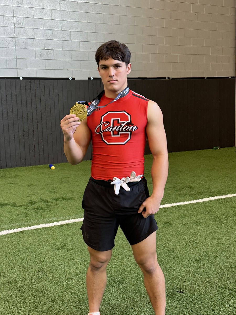 Alexand45754410's tweet photo. Hard work over talent. One year difference. Second place last year, first place this year. 
Thanks @Legacy_Recruit for the great camp. https://t.co/Kb8g1PD4CR