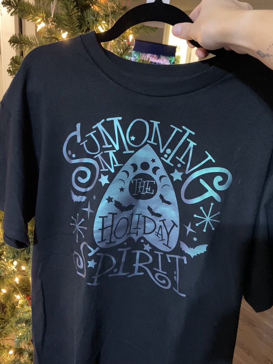 dead2me_customs's tweet photo. TSHIRTS - all size LARGE

All pricing INCLUDES shipping📦

All shirts: $15 https://t.co/X7rxfbXsZt