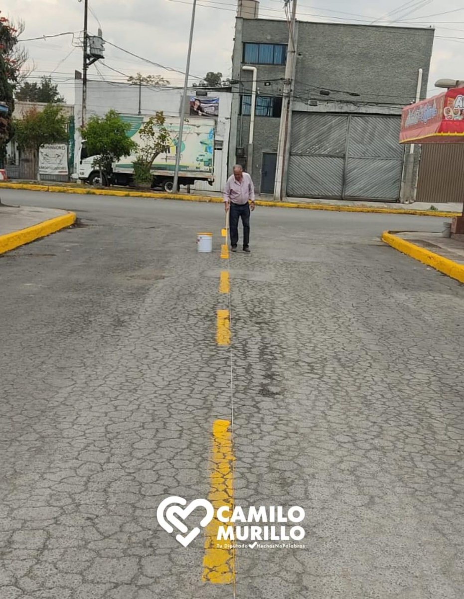 LegislativoMx_O's tweet photo. #DiputadxsApoyando: El diputado @CamiloMurilloZ1 comprometido a mejorar y reconstruir el #DistritoXXII.⛏️✨
@DipMorenaEdomex
👉🏻 https://t.co/HP3T5fBcrL https://t.co/zdBN1cD3Br