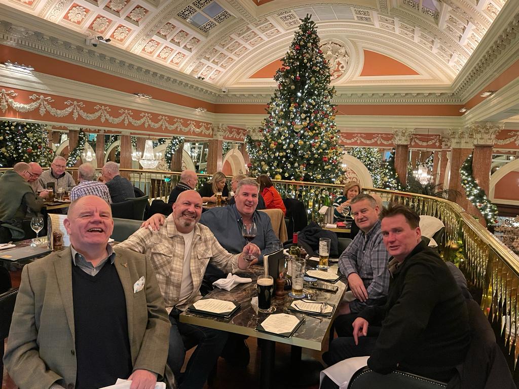 Pub #2 on our 12 pubs of Christmas. 
The Bank.
The most beautifully restored room in Dublin.
That evocative piano tinkling.
The sheer grandeur of a special house.
Staff from a different planet of excellence.
Staring down at Trinity, a timeless College Green masterpiece.