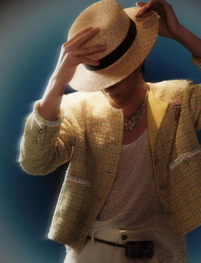 remnantofsunset's tweet photo. "festa em Ipanema meu amor"

Wang Yibo as Nico from Rio. https://t.co/AkTSNQGBQN