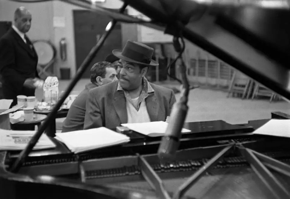 PREVIEW (@previewnow) on Twitter photo Houstonians have the rare chance to hear Duke Ellington's 'Nutcracker' live <a href="/HouSymphony/">Houston Symphony</a> <a href="/HoustonChron/">Houston Chronicle</a> <a href="/ThePhantomTX/">Chris Gray</a> bit.ly/47Si8mo Houstonians have the rare chance to hear Duke Ellington's 'Nutcracker' live <a href="/HouSymphony/">Houston Symphony</a> <a href="/HoustonChron/">Houston Chronicle</a> <a href="/ThePhantomTX/">Chris Gray</a> bit.ly/47Si8mo