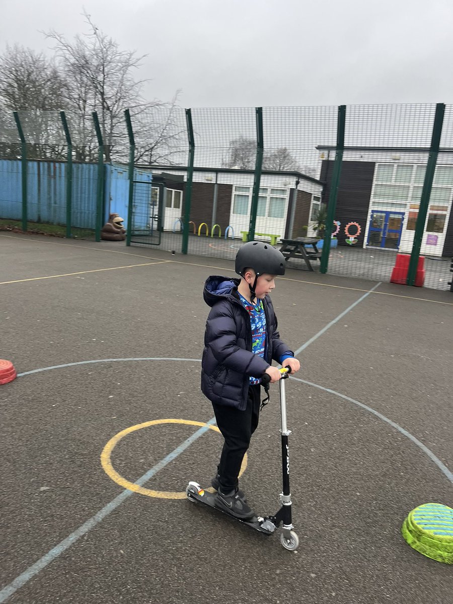 MPSECOMMUNITY's tweet photo. DINNER TIME

During dinner time we worked with children selected by class teachers. What a reward for their good attitude throughout the week. They had plenty of fun on the scooters! 

🛴 https://t.co/sQ3FRcFnF3