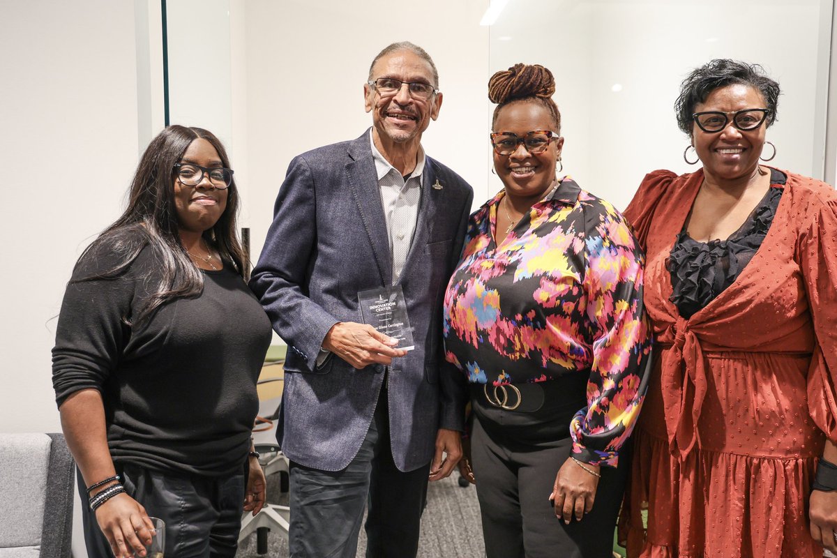 NSUIConMain's tweet photo. We’d like to extend our deepest gratitude to Dean Glenn Carrington of the NSU School of Business, who is retiring after years of dedicated service, for his outstanding contributions and leadership that have fostered innovation, collaboration, and growth at the @NSUIConMain! https://t.co/4riLC3ymXp
