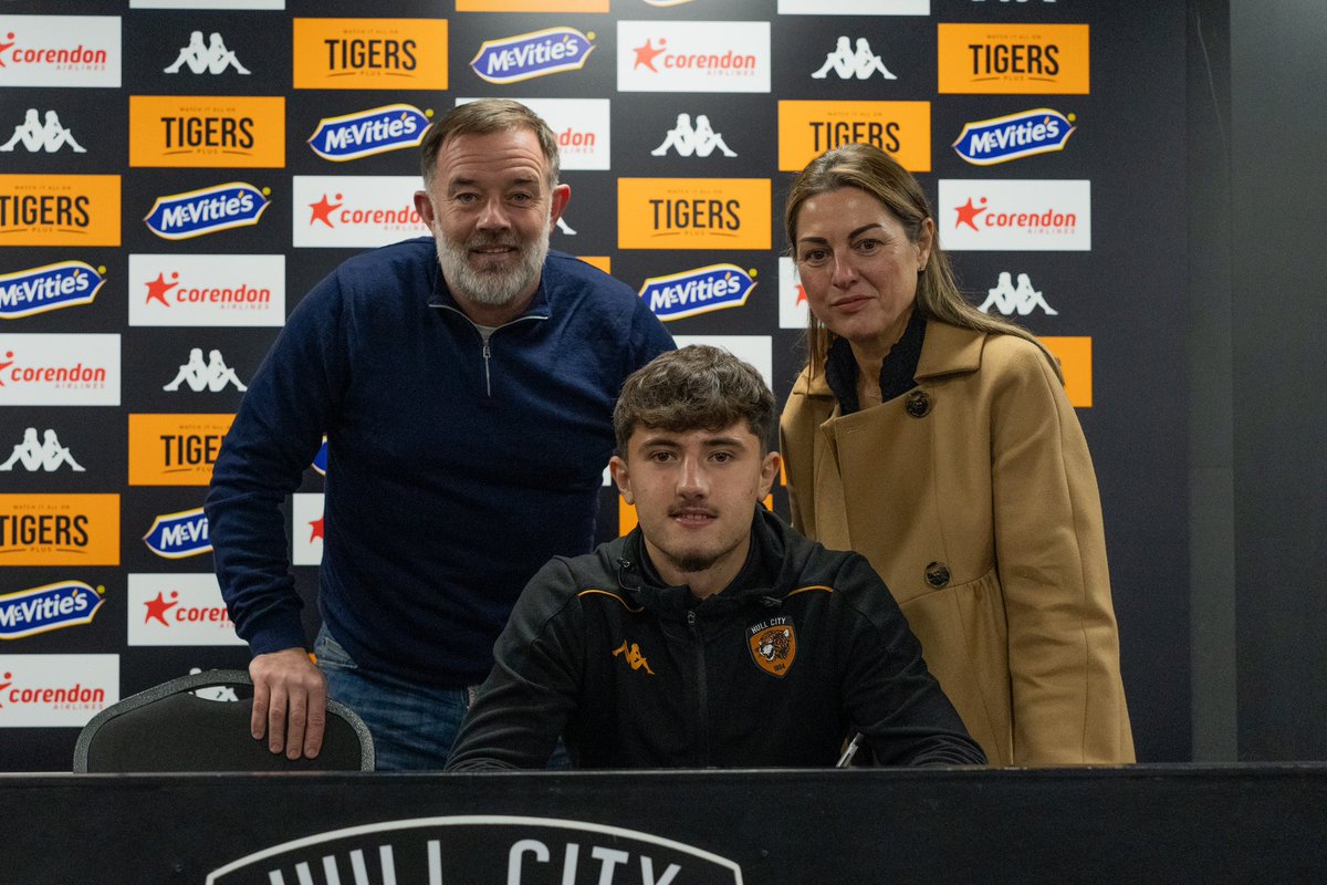 Honoured to sign my first professional contract with my boyhood club 🧡