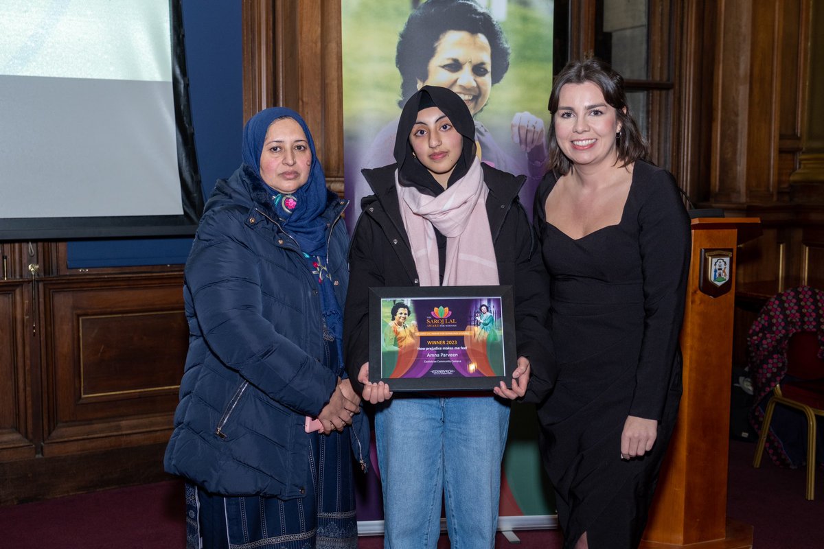 Huge congratulations to our amazing young person who won the Saroj Lal Arts Award ⚫️🔴 #sarojlal #equalities