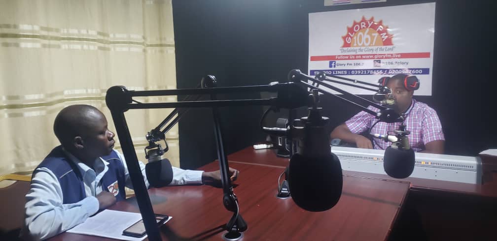 Medic say prevention is better than cure and we say awareness is the first remedy in the fight against #VAWG as part of #16DaysOfActivismAgainstGBV,   <a href="/RefugeesUganda/">OPM/Refugees office</a> <a href="/We_Are_Alight/">Alight</a> and <a href="/refugeelawproj/">Refugee Law Project</a> were hosted for a radio talkshow on Glory fm Mbarara thanks <a href="/unwomenuganda/">UN Women Uganda</a>