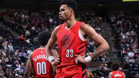 Stars when guarded by Toumani Camara:

Steph Curry: 33.3 FG%, 33.3 3P%, 2 TOV

Anthony Davis: 37.5 FG%, 0 3P%, 2 TOV

Scottie Barnes: 20.0 FG%, 0 3P%, 1 TOV

Cade Cunningham: 25.0 FG%, 1 TOV

Andrew Wiggins: 25.0 FG%, 1 TOV

Draymond Green: 33.3 FG%, 0 3P%

Baby Pippen‼️🔥
