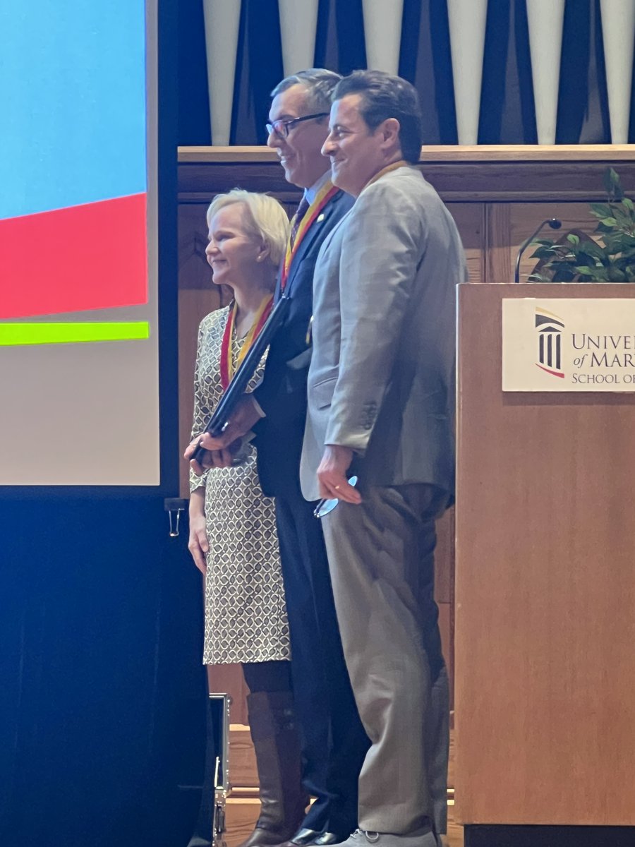 Congratulations to Dr. Stephen Kavic on being named the Campbell and Jeanette Plugge Endowed Professor in Surgery. A well-deserved honor! #SurgicalEducation #MedicalEducation