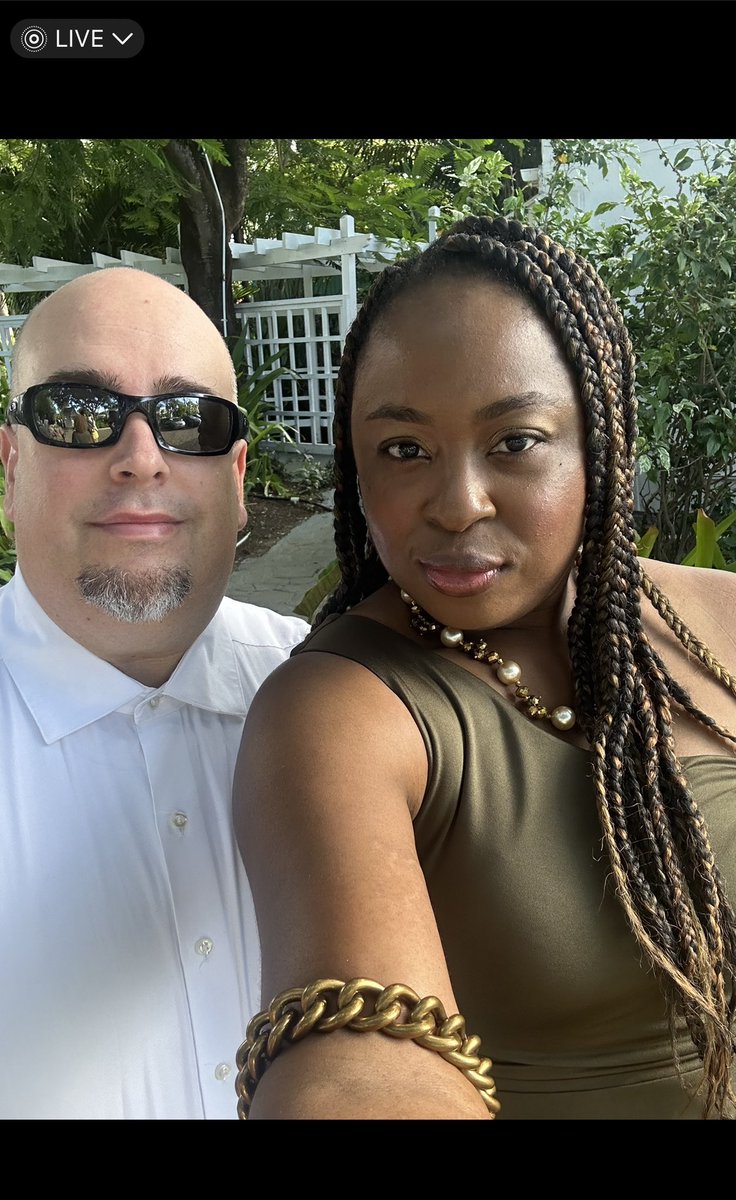 CoachMarquez04's tweet photo. Happy Anniversary to my wife!! The most amazing, gorgeous, generous, talented, loving, and beautiful woman in the world!!! I love you @AlexiaGalMarq @LexiGal15 #MiAmor #RoLex https://t.co/k1xjimSc3u
