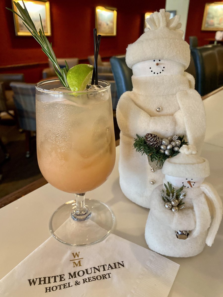 It's #ThirstyThursday time! How about a beautiful Rosemary Greyhound?