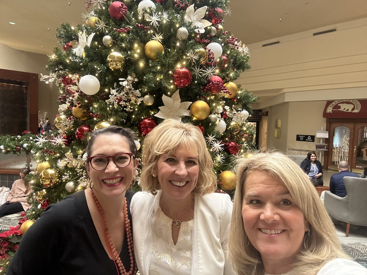 Cathy Wong-Li (@clis_li) on Twitter photo AMAZING first 2 days <a href="/MEMSPA/">MEMSPA</a> !! Dedicated lifelong learners - sharing their passion! Thank you for all you do! #stayconnected #MEMSPA23 <a href="/MindfulSEL/">Mindful Practices</a> <a href="/PaulLiabenow/">Paul Liabenow</a> <a href="/efranksnaesp/">L. Earl Franks, Ed.D., CAE</a> <a href="/CaraballoSuarz/">Liza Caraballo-Suarez Ed.D.</a> <a href="/NAESP/">National Assoc. of Elementary School Principals</a> AMAZING first 2 days <a href="/MEMSPA/">MEMSPA</a> !! Dedicated lifelong learners - sharing their passion! Thank you for all you do! #stayconnected #MEMSPA23 <a href="/MindfulSEL/">Mindful Practices</a> <a href="/PaulLiabenow/">Paul Liabenow</a> <a href="/efranksnaesp/">L. Earl Franks, Ed.D., CAE</a> <a href="/CaraballoSuarz/">Liza Caraballo-Suarez Ed.D.</a> <a href="/NAESP/">National Assoc. of Elementary School Principals</a>