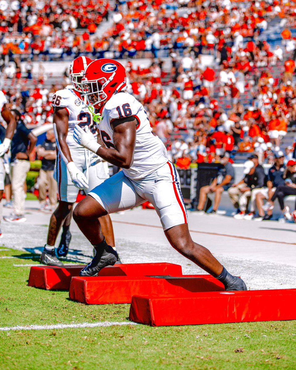 6’4 245 OLB , Come Get At Me.