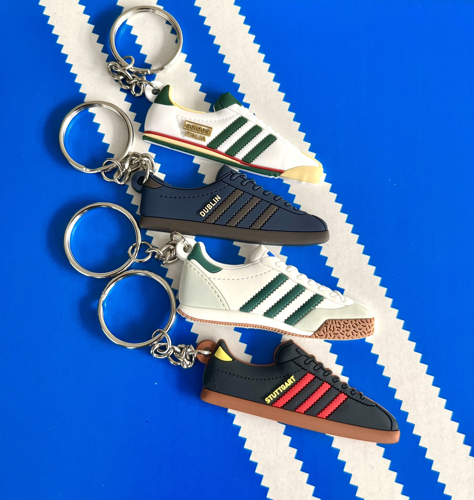 Adidas gazelle keyring top