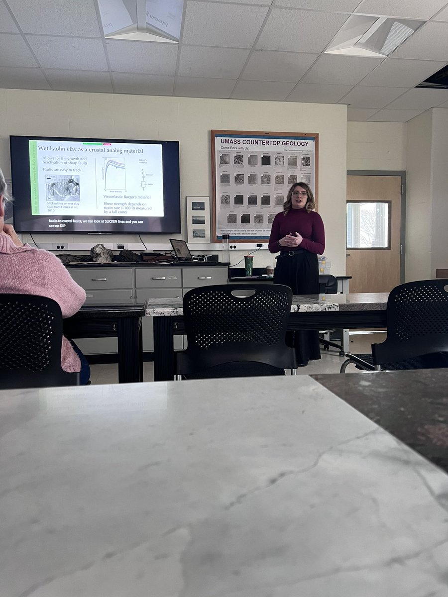 Hanna Elston tweet media